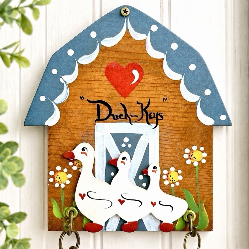 Hand Painted Wood Duck Key Holder Wall Plaque Folk Art Farmhouse Cottage 2 Hooks